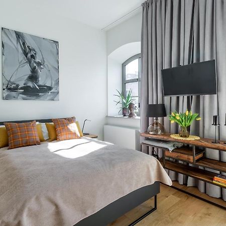 Apartament Sloneczny - Mlyn Maria - Art Apartments Wroclaw Dış mekan fotoğraf